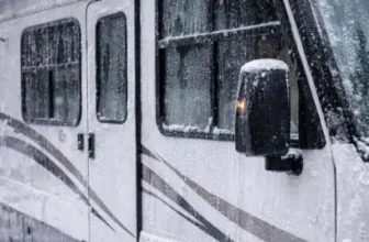 Condensation on RV during the winter